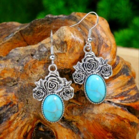 Vintage Round Ancient Silver Charm Geometric Pattern necklace set - Picture 9 of 11